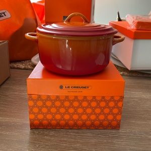 Vintage Le Creuset cocotte 24 oz.
